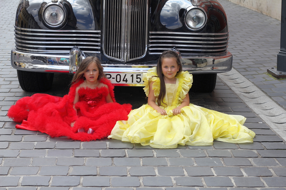 Hire dresses from Viki Mindak IMG_6936 Hire dresses from Viki Mindak IMG_6936