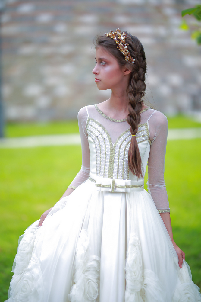 Viki Mindak ruhák bérlése JUN12795-R Viki Mindak ruhák bérlése JUN12795-R